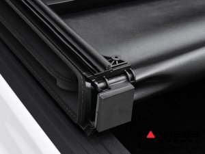 Jeep Gladiator Armis Soft Folding Bed Cover